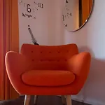 Immeuble La *